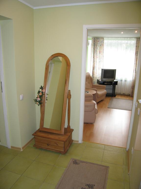 Hotel Service Predslava On Antonovicha Street Kiev Bilik gambar
